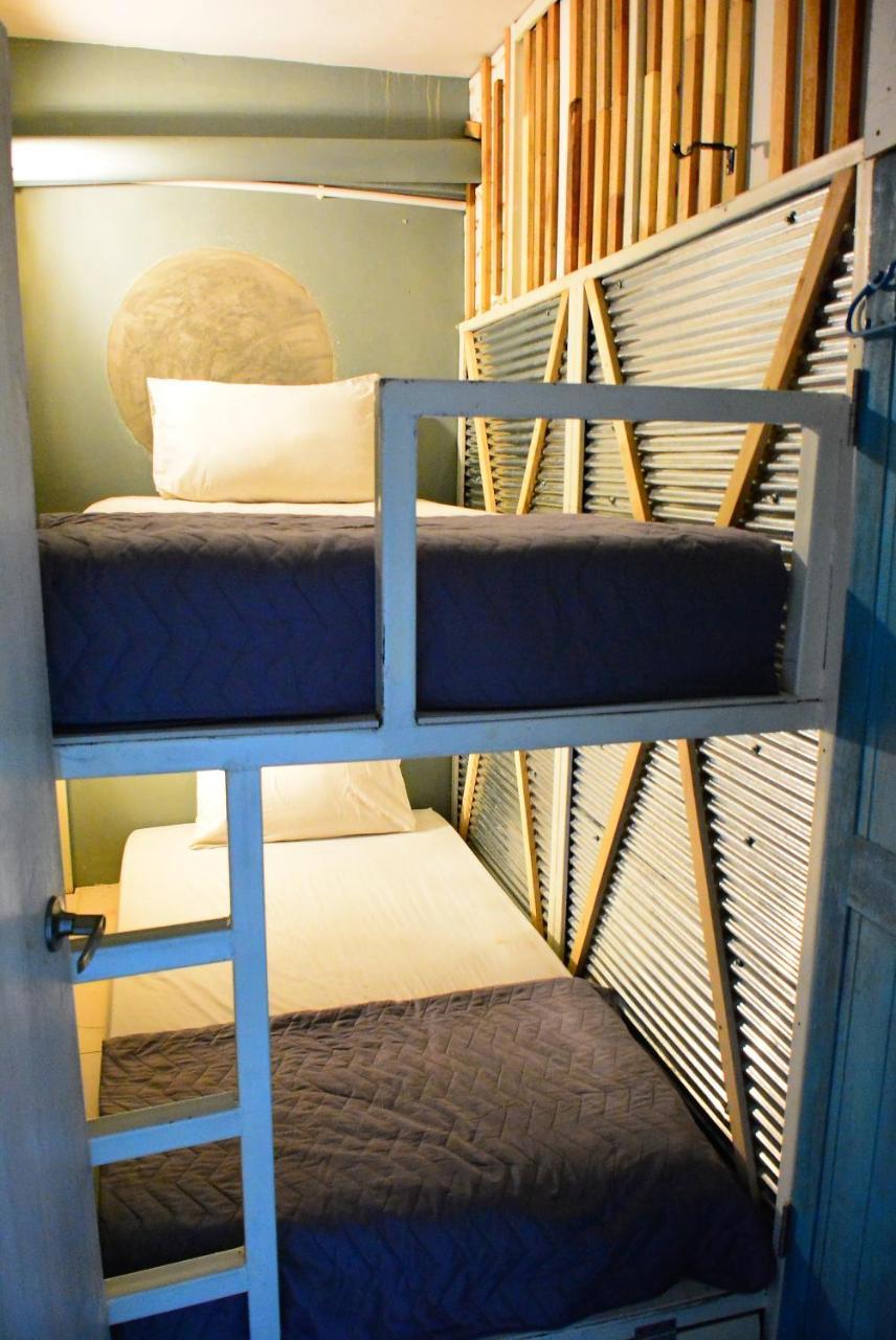 12Month Hostel Phuket Rom bilde